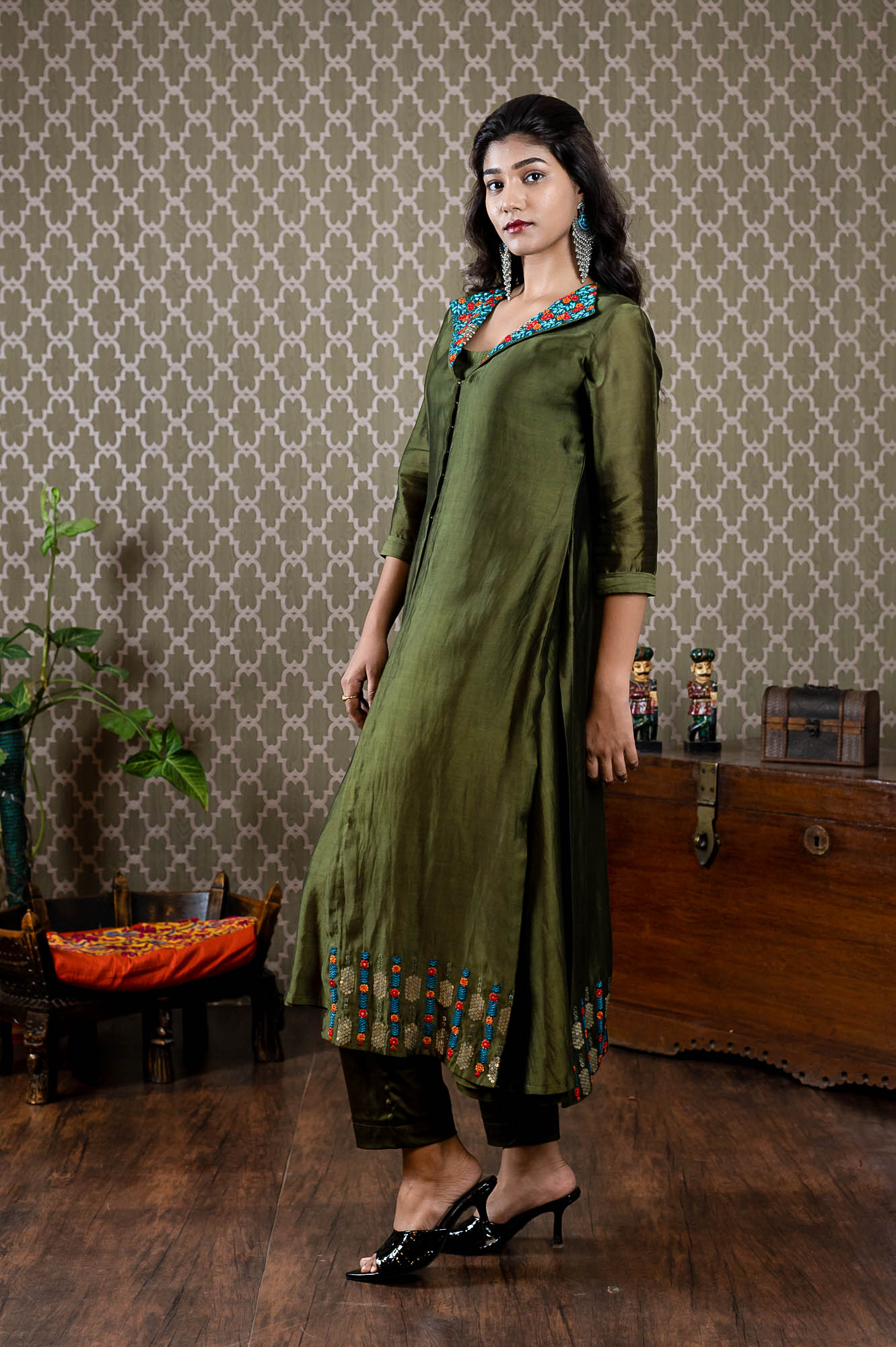 MEHENDI GREEN MUSLIN KURTA SET – Gulabi Dori